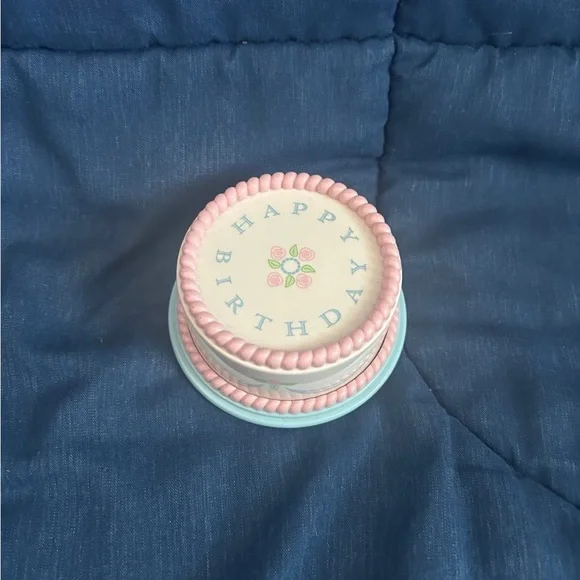 American Girl Bitty Baby Happy Birthday Musical Rotating Cake (Birthday Set) - Picture 1 of 8